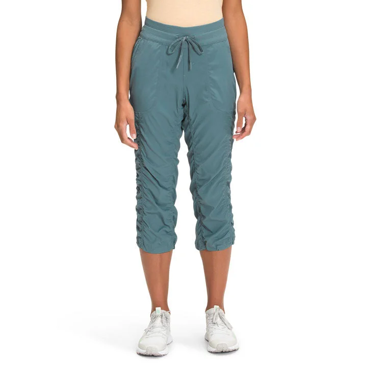 Street Show-Off Style The North Face Aphrodite 2.0 Capri Womens