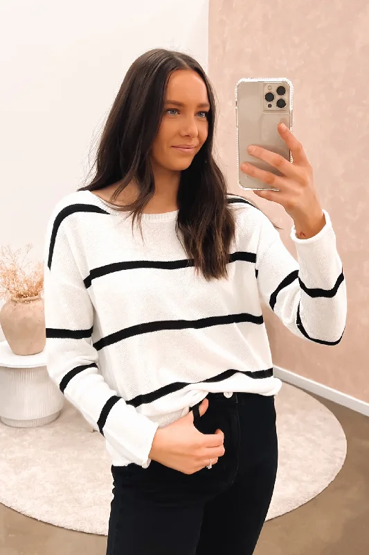 Street Vertical And Horizontal Design Alastair Knit White Black Stripe