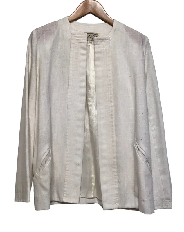 Literary Style Kacy White Blazer (Size M)