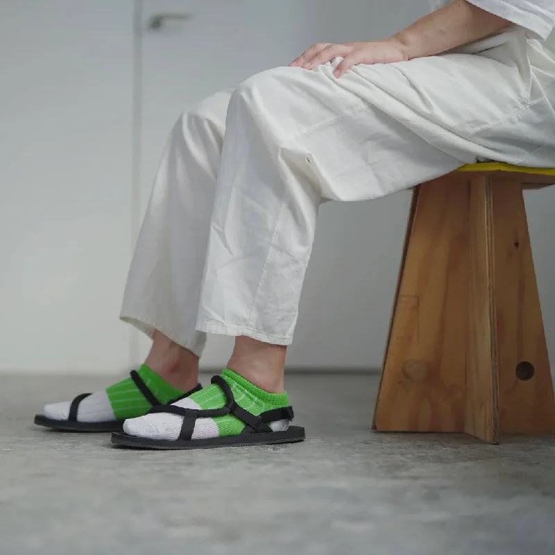 Pear Green/White