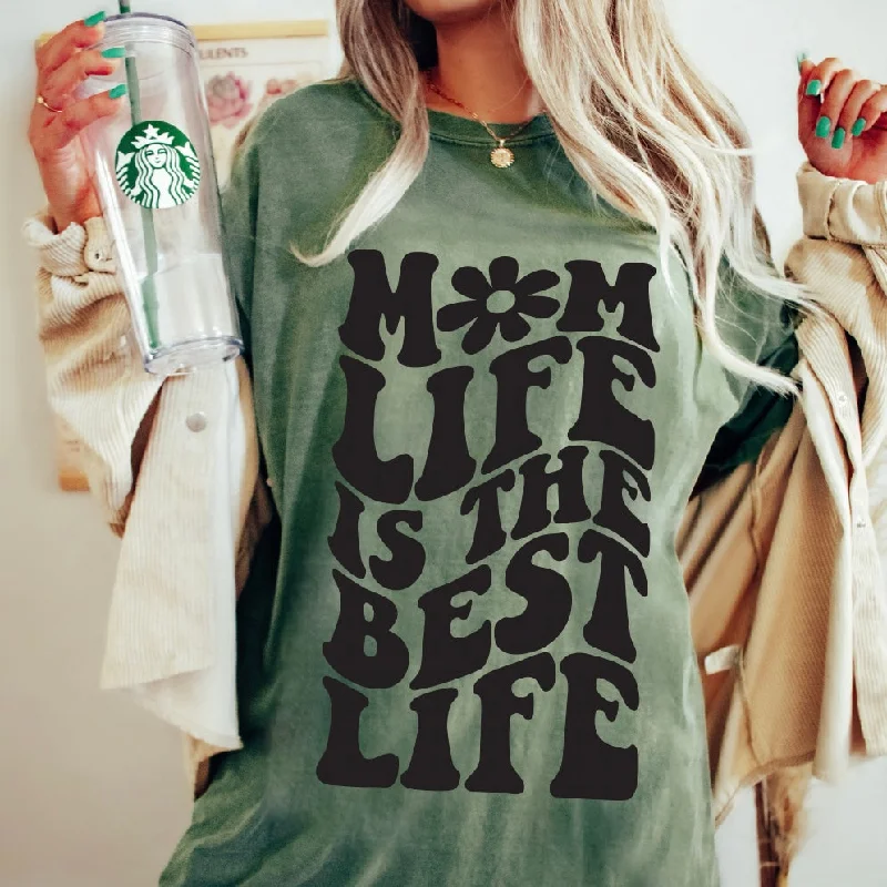 Creative Style Groovy Mom Life • Comfort Colors