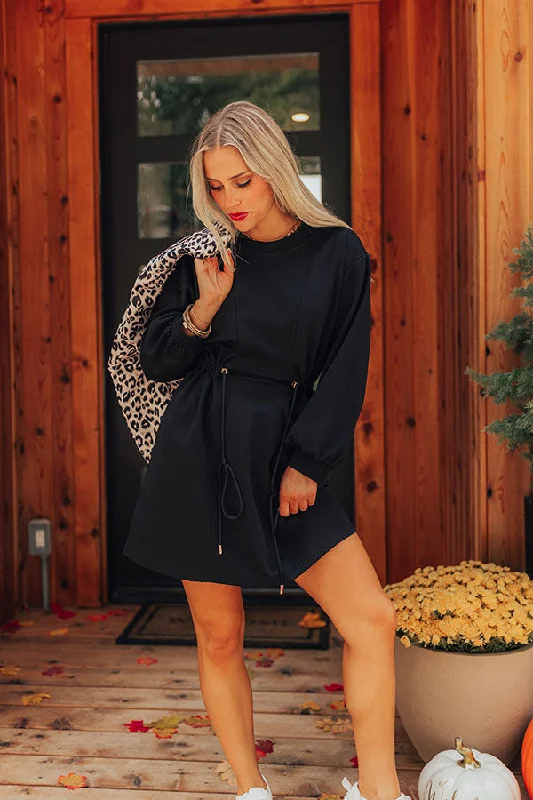 Avant-garde trend Latte Run Drawstring Mini Dress in Black