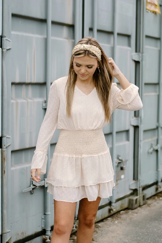 Fashionable and versatile Cream Ruffle Long Sleeve Dress
