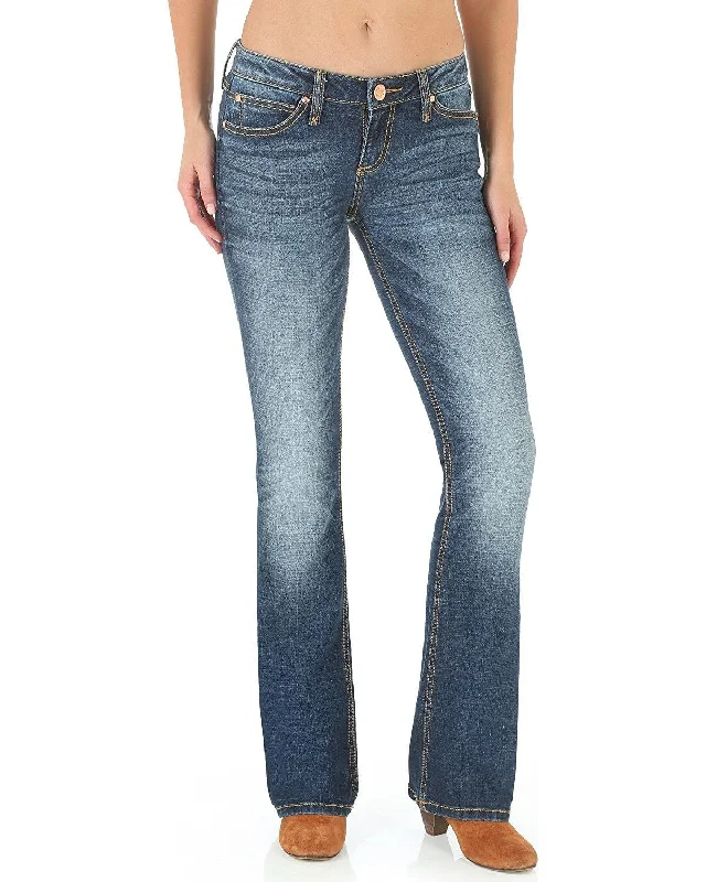Free and comfortable Women's Wrangler Retro Mae Mid Rise Bootcut Jeans