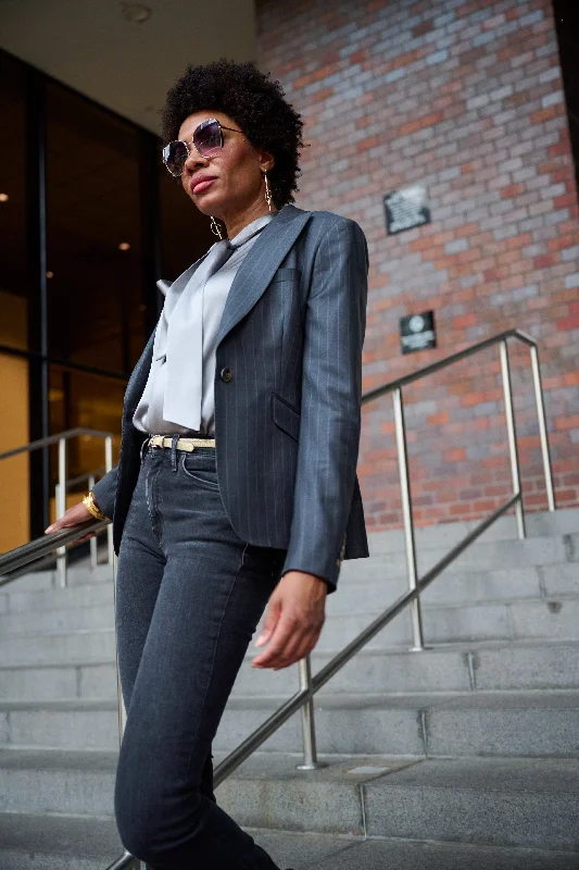 Sweet Age-Reducing Style Blazer - Chalk Stripe