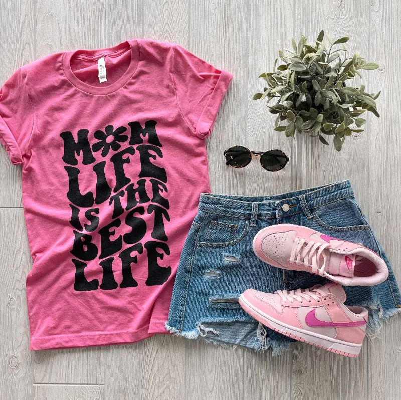 Retro Literary Style Groovy Mama • Pink Feature Tee