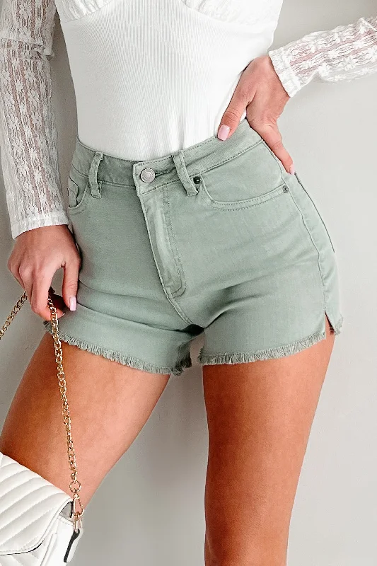 Avant-garde trend Jennilyn High Rise Frayed Hem Denim Kancan Shorts (Olive)