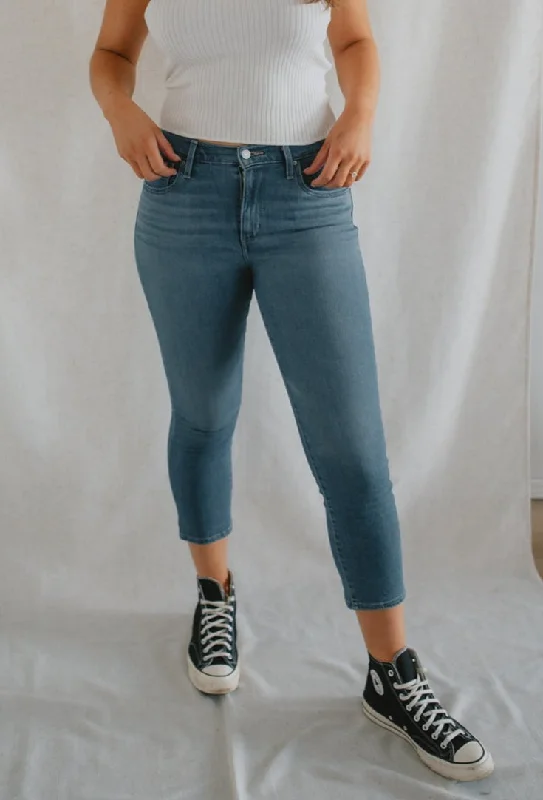 Classic style The 724 High Rise Slim Straight Crop Jeans by Levi's - Tribeca Moves