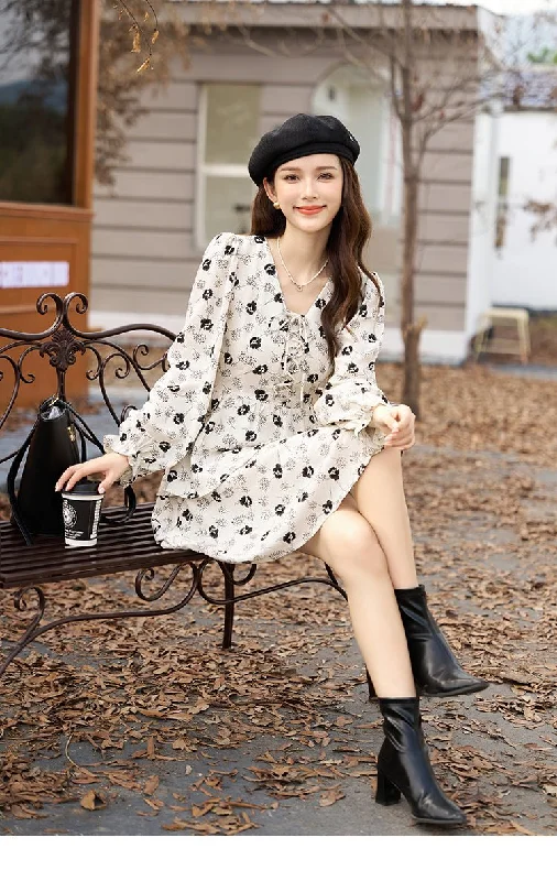 Boutique display Black Floral Mini Dress for Women