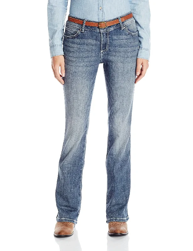 Black And White Style Women's Wrangler Retro Mae Mid Rise Bootcut Jeans