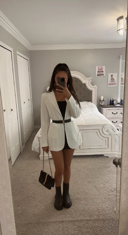 Literary Style WHITE BLAZER