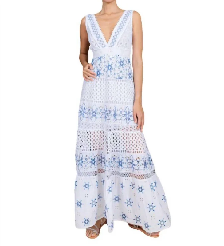 Fashionable and casual Appia Embroidered Cotton Dress In White