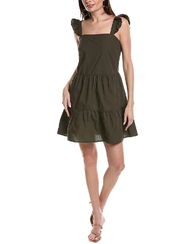 Sweet Age-Reducing Style Tash + Sophie Mini Dress