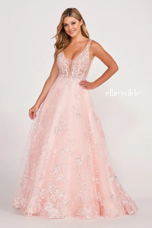 Free and comfortable Ellie Wilde EW34105